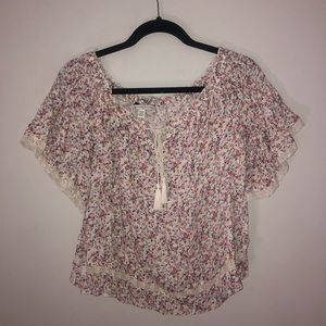 American Eagle Floral top